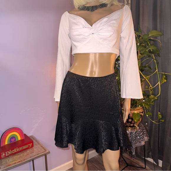 Black cheetah print skater skirt - Picture 17 of 17